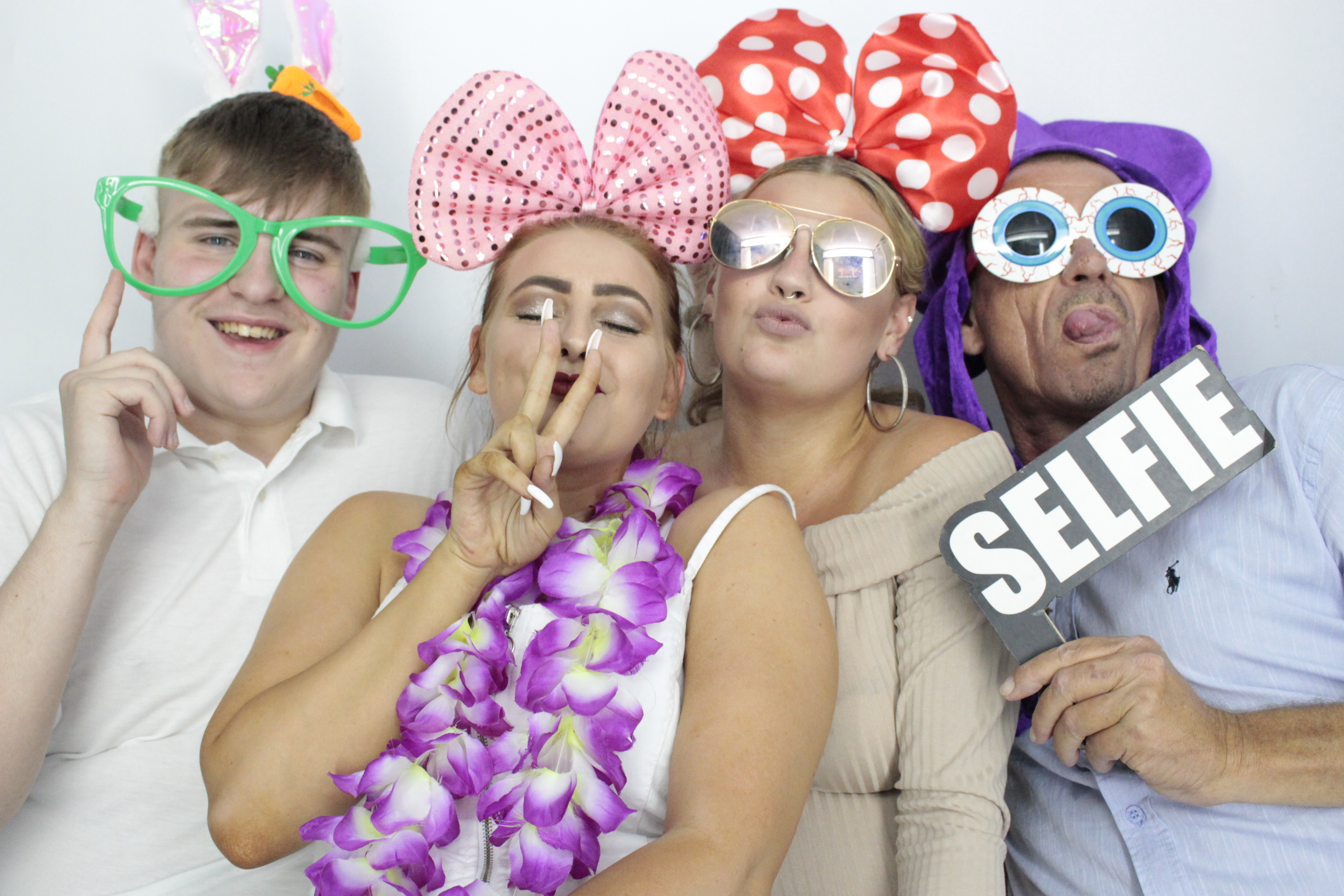 Kerry's 30th Birthday | View more photos from the event at gallery.myphotoboothexperience.co.uk/u/MyPhotoBoothExperienceLtd/Kerrys-30th-Birthday